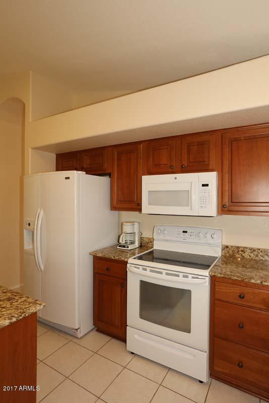 4625 East Swilling Road Phoenix, AZ 85050 - Photo 14 of 33 Kitchen-Range