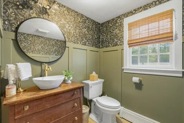 $1,275,000 | 2 Commons Drive, Carver, MA 02330