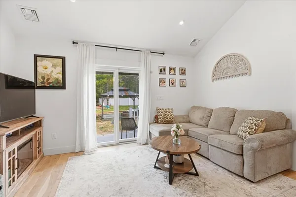 $1,275,000 | 2 Commons Drive, Carver, MA 02330