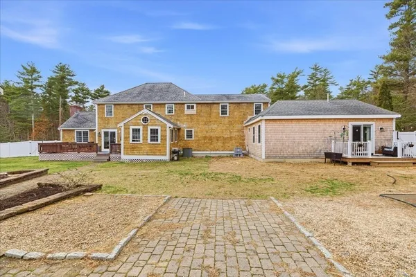 $1,275,000 | 2 Commons Drive, Carver, MA 02330