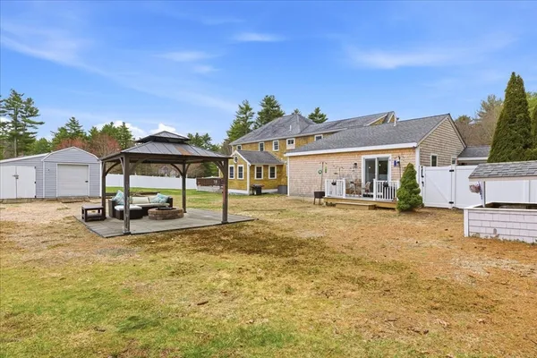 $1,275,000 | 2 Commons Drive, Carver, MA 02330