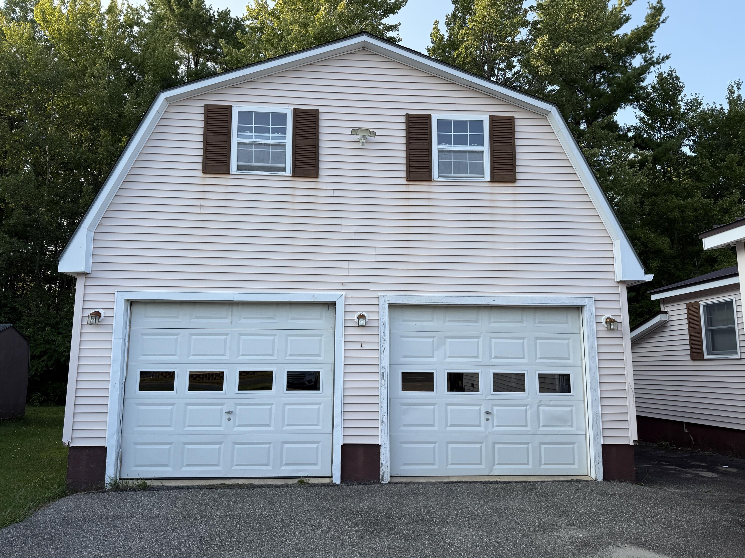 79 Cedar Street Millinocket, ME 04462 - Photo 2 of 39