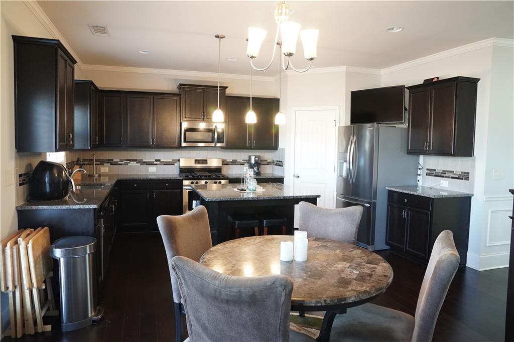 7324 Demeter Atlanta, GA 30349 - Photo 6 of 45