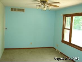 6085 Old Salem Road Springfield, IL 62711 - Photo 4 of 7 Gallery Image 4
