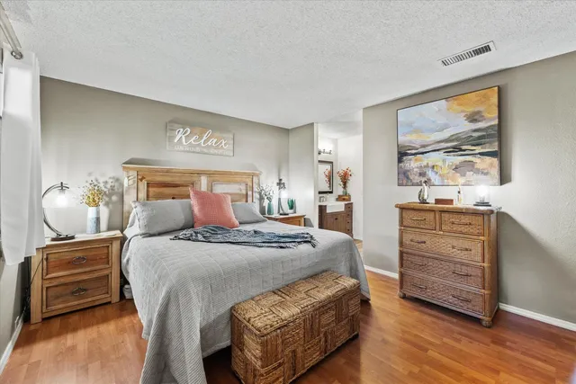 $279,000 | 608 Woodside Sierra, Unit 1, Sacramento, CA 95825