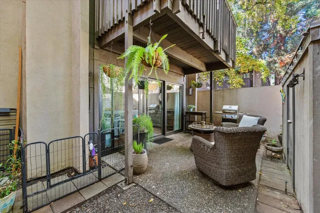 $279,000 | 608 Woodside Sierra, Unit 1, Sacramento, CA 95825