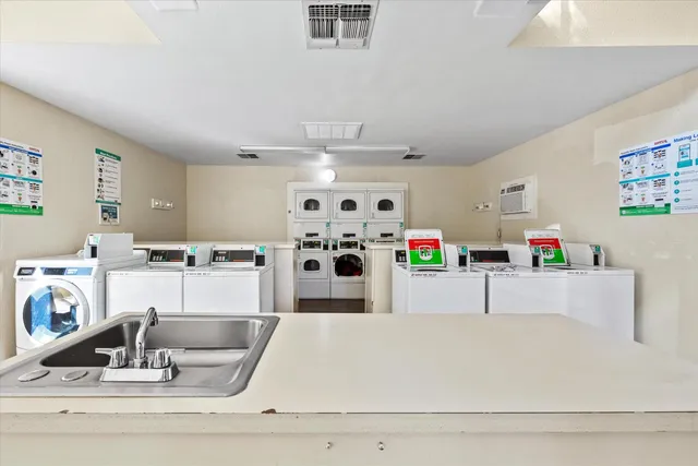 $279,000 | 608 Woodside Sierra, Unit 1, Sacramento, CA 95825