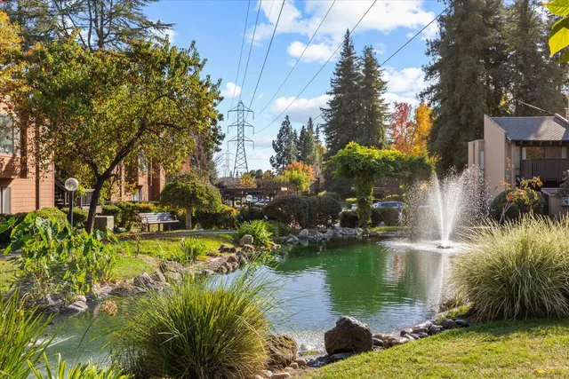 $279,000 | 608 Woodside Sierra, Unit 1, Sacramento, CA 95825
