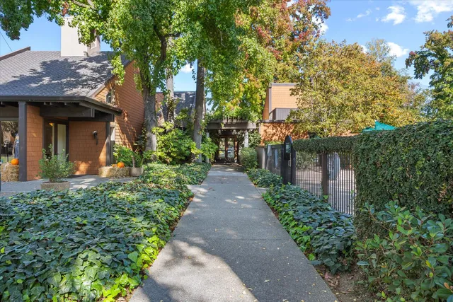 $279,000 | 608 Woodside Sierra, Unit 1, Sacramento, CA 95825