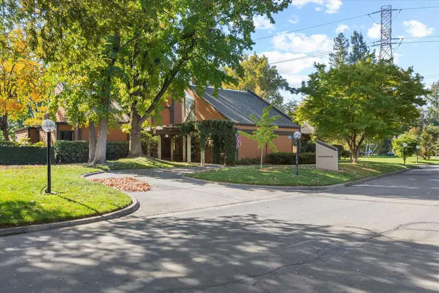 $279,000 | 608 Woodside Sierra, Unit 1, Sacramento, CA 95825