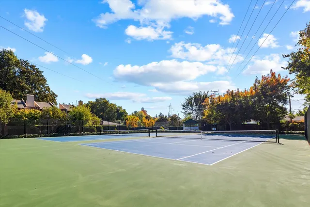 $279,000 | 608 Woodside Sierra, Unit 1, Sacramento, CA 95825