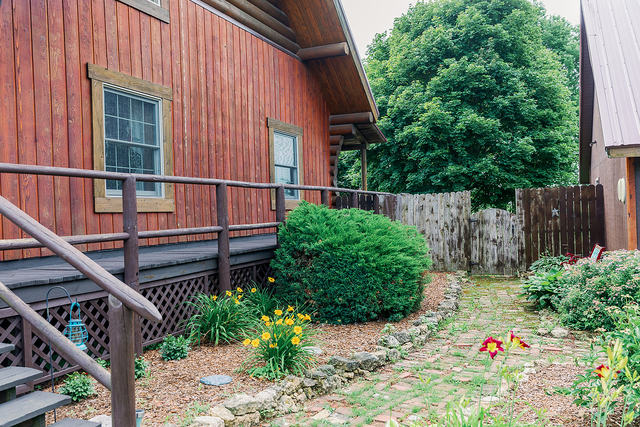 325 Rock Island Road Dixon, IL 61021 - Photo 4 of 49