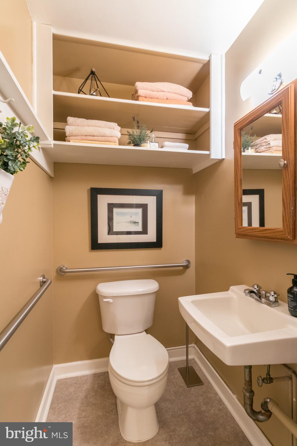 11 Ridge Road, Unit V Greenbelt, MD 20770 - Photo 8 of 20 Gallery Image 8
