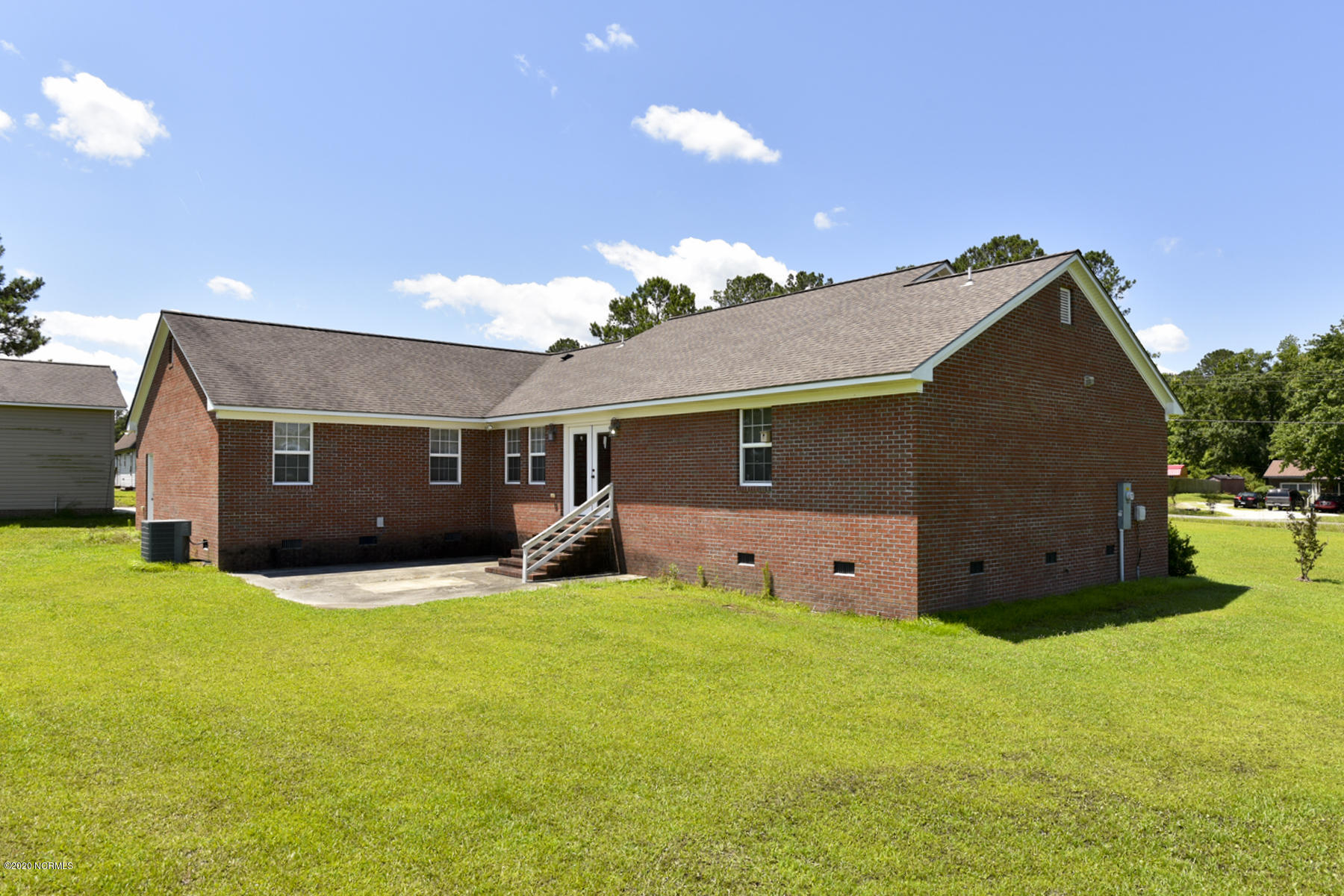 611 Fire Tower Road Richlands, NC 28574 - Photo 8 of 62 013