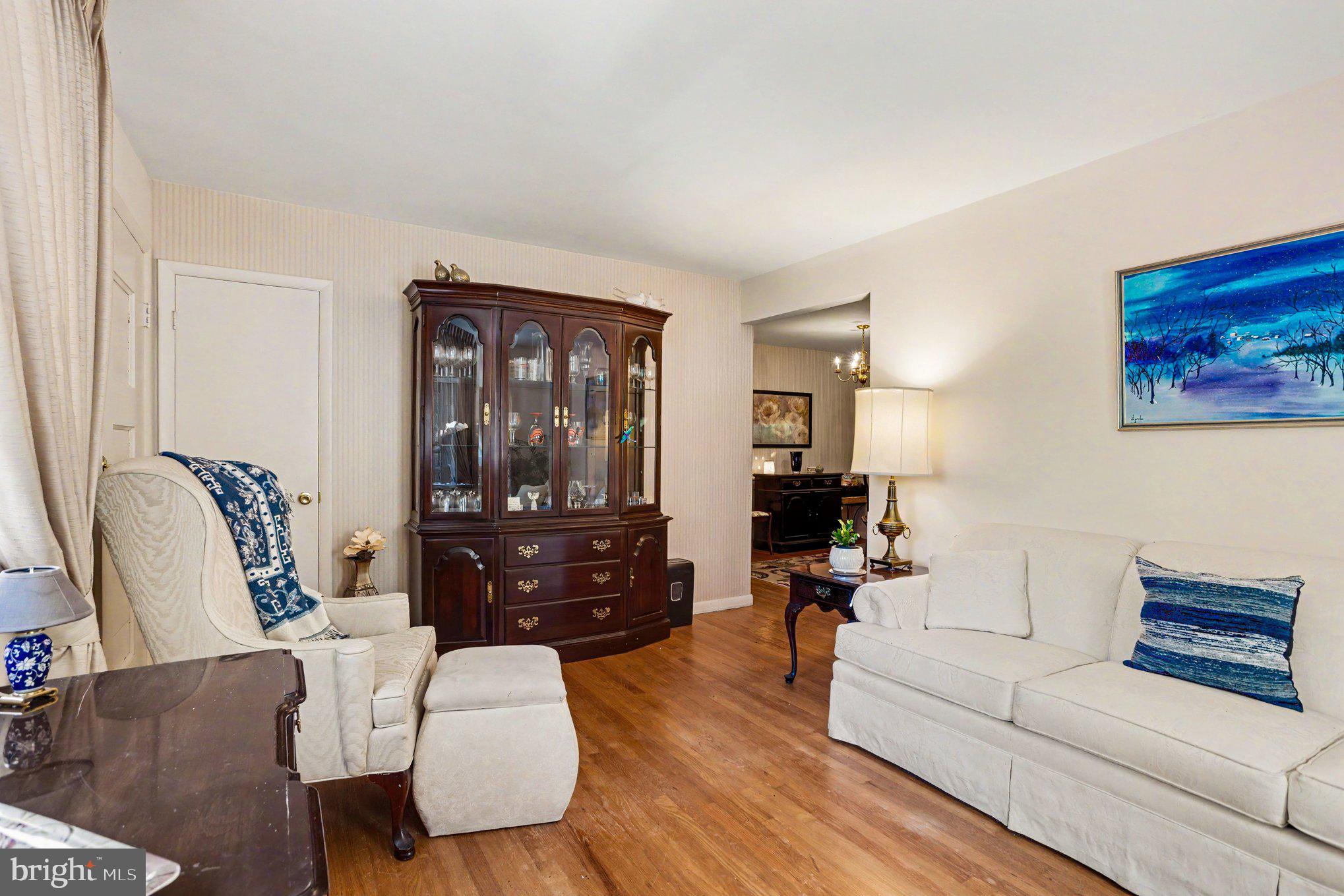 2604 Cub Hill Road Baltimore, MD 21234 - Photo 4 of 24