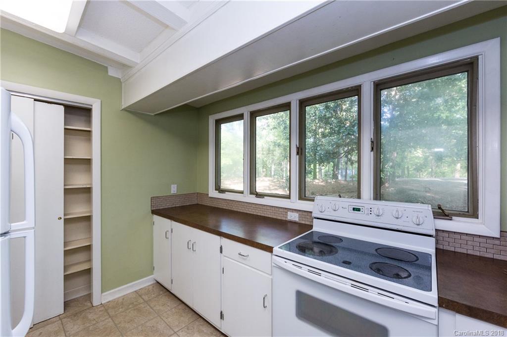 7231 Ridge Lane Road Charlotte, NC 28262 - Photo 11 of 29 Gallery Image 11