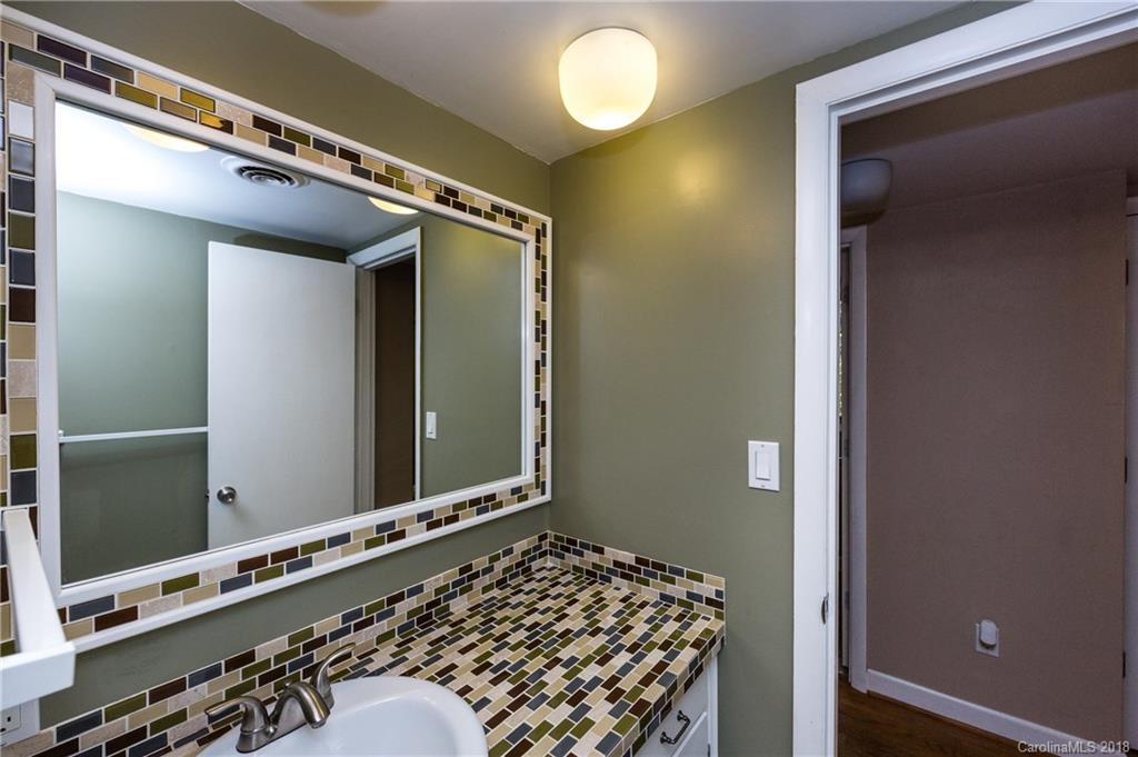 7231 Ridge Lane Road Charlotte, NC 28262 - Photo 19 of 29 Gallery Image 19