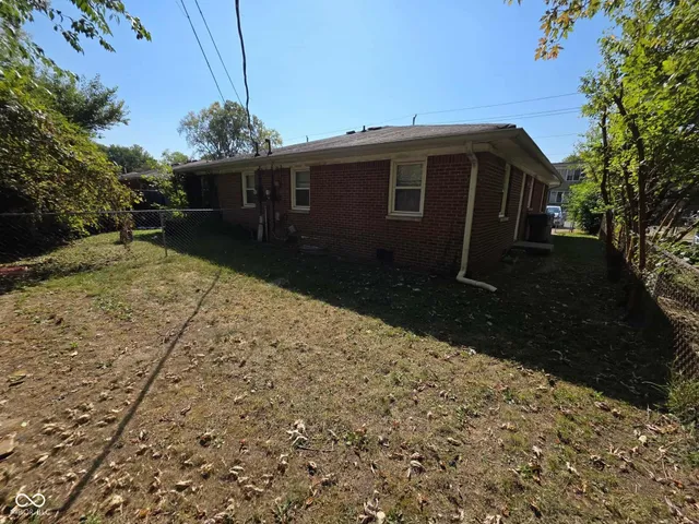 $999 | 6216 Eastridge Drive, Indianapolis, IN 46219