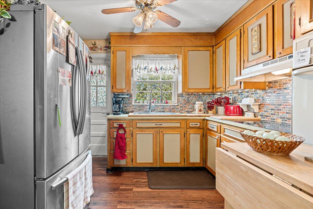 779 Catawba Road Daleville, VA 24083 - Photo 8 of 56 a kitchen with stainless steel appliances granite countertop a refrigerator and a sink