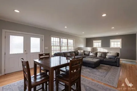 $599,999 | 3204 Owl Drive, Rolling Meadows, IL 60008