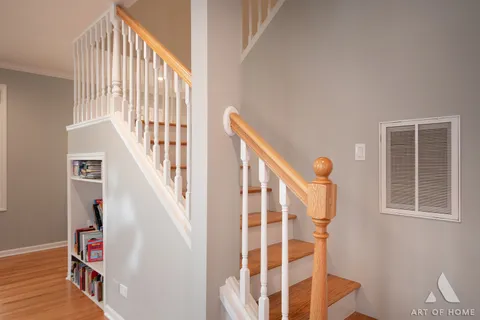 $599,999 | 3204 Owl Drive, Rolling Meadows, IL 60008
