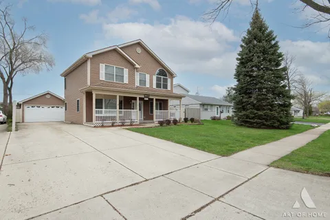 $599,999 | 3204 Owl Drive, Rolling Meadows, IL 60008