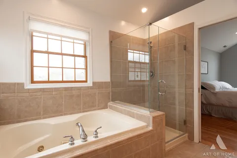 $599,999 | 3204 Owl Drive, Rolling Meadows, IL 60008