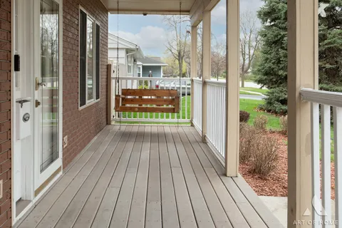 $599,999 | 3204 Owl Drive, Rolling Meadows, IL 60008