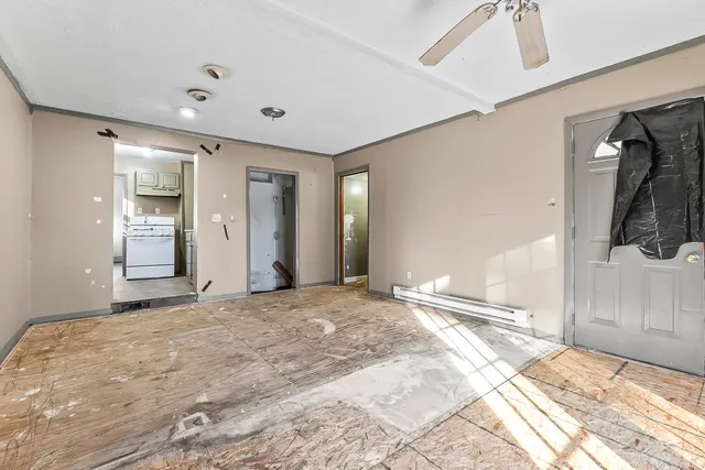 $92,900 | 1024 Eckart Street, Fort Wayne, IN 46806