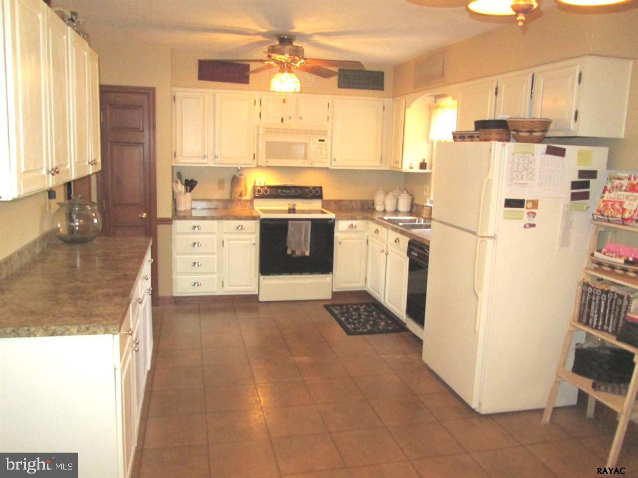 1335 Hickory Road Littlestown, PA 17340 - Photo 4 of 11