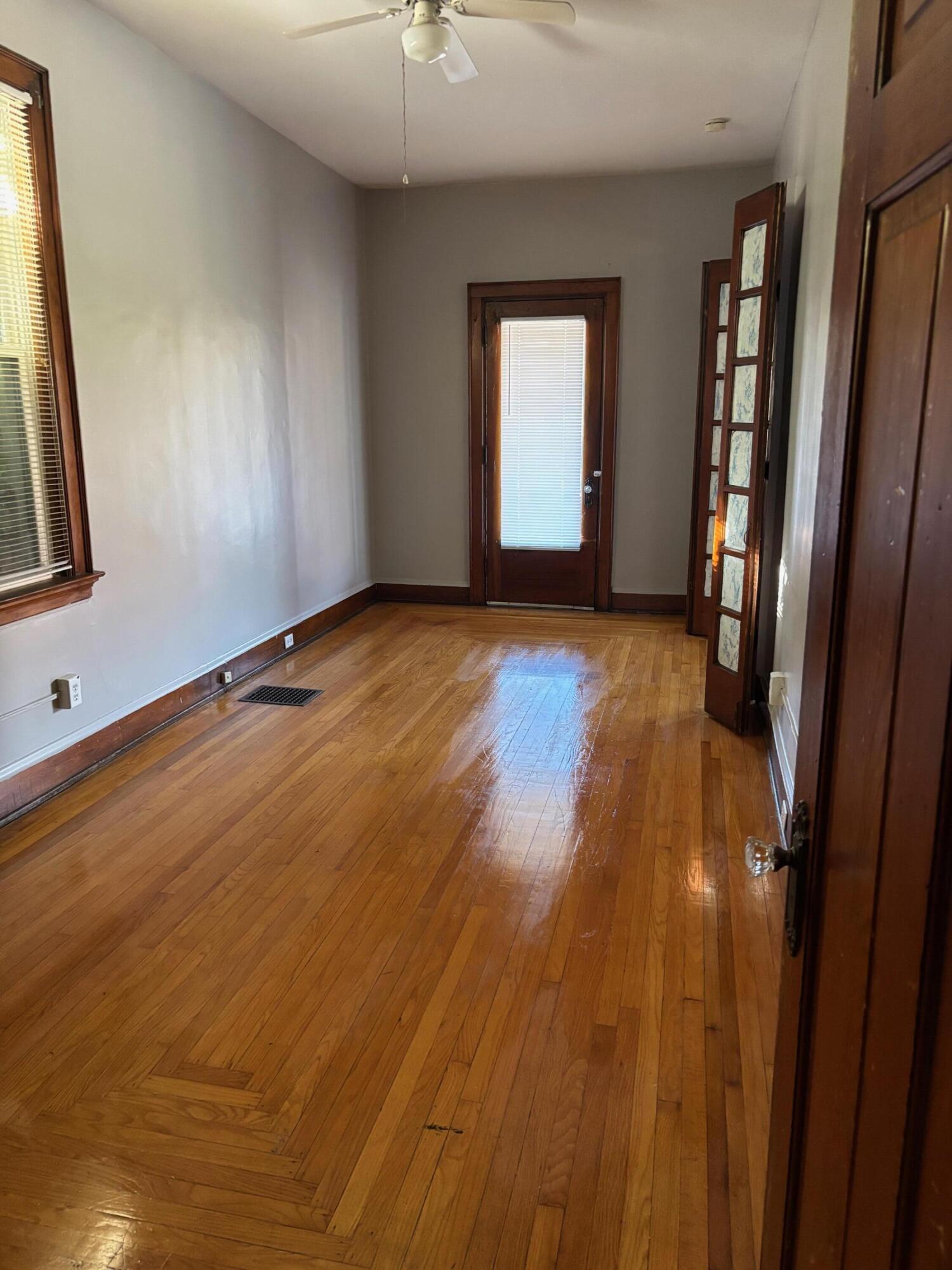 1802 Holman Street Covington, KY 41014 - Photo 5 of 12