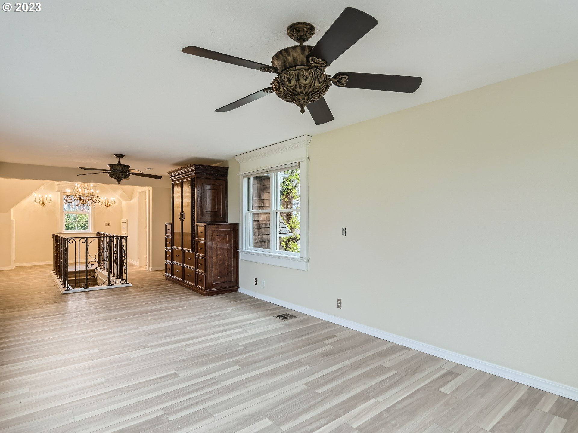 32062 South Barlow Road Canby, OR 97013 - Photo 23 of 33 a view of a room with wooden floor