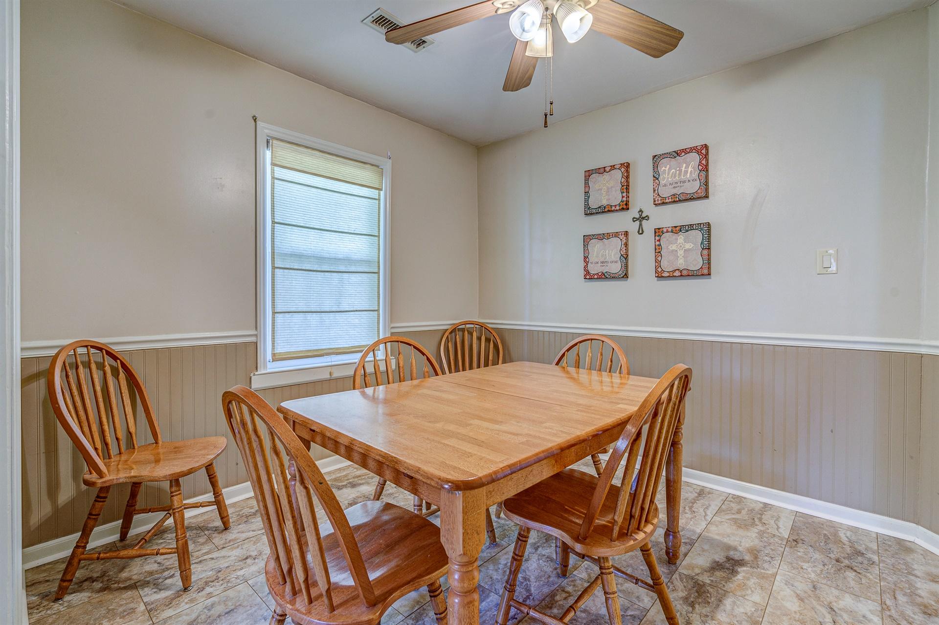 4337 Oliver Road Northeast Roanoke, VA 24012 - Photo 14 of 35 12-4337 Oliver Rd NE 012