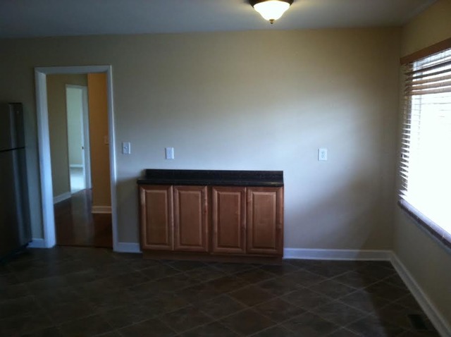 2295 Church Road Aurora, IL 60505 - Photo 6 of 24