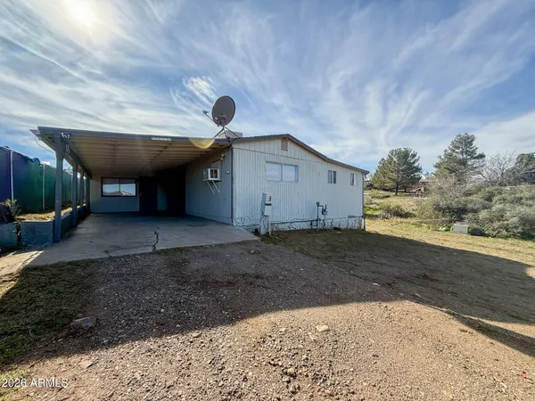 $1,395 | 17401 East Meadow Lane, Mayer, AZ 86333