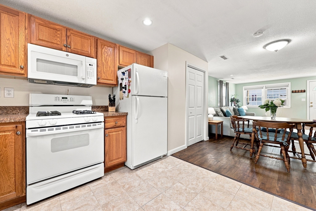 68 Hilltop Road Dracut, MA 01826 - Photo 15 of 29 Gallery Image 15
