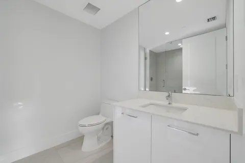 $2,999,000 | 153 North Seabreeze Boulevard, Unit 1001, Fort Lauderdale, FL 33304