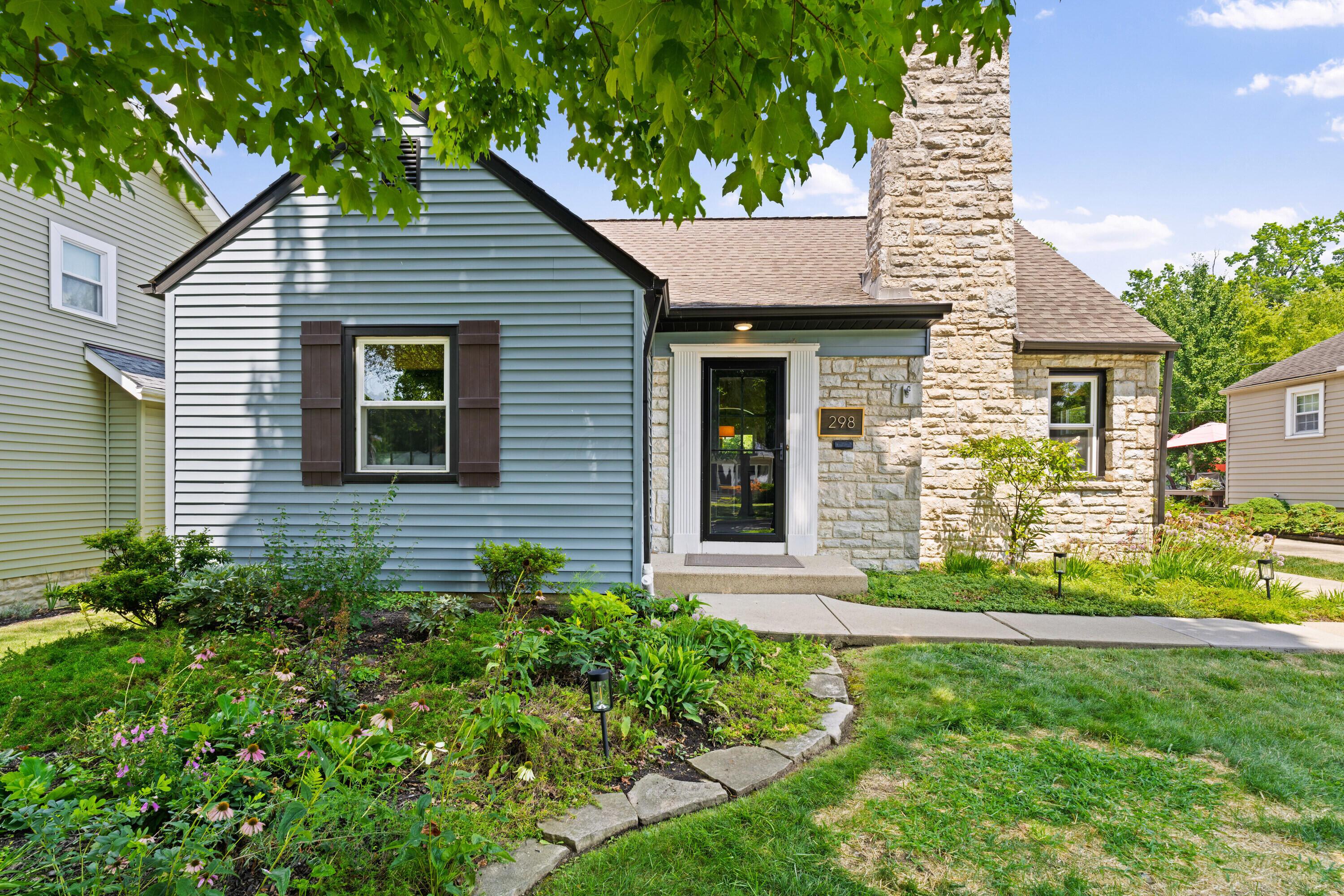 298 Blenheim Road Columbus, OH 43214 - Photo 1 of 40 dsc05799