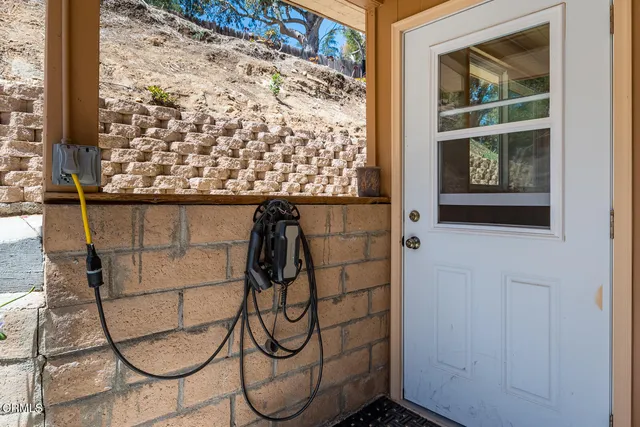 $699,996 | 9600 Green Verdugo Drive, Sunland, CA 91040