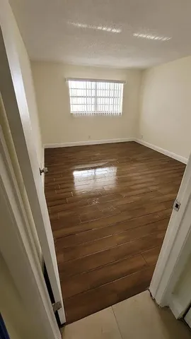 a view of empty room with window