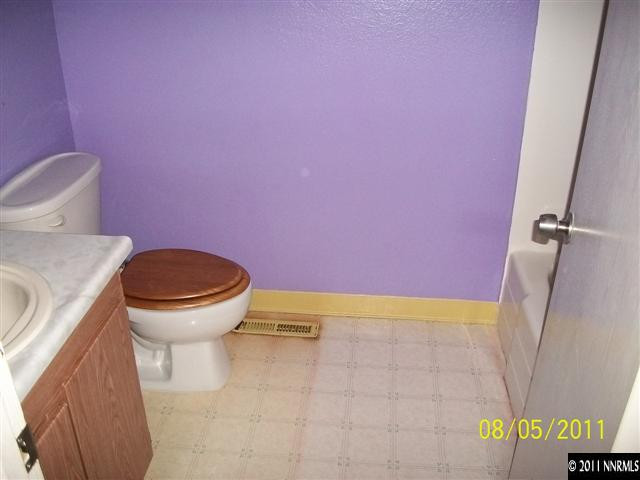 5212 Echo Avenue Reno, NV 89506 - Photo 11 of 13 Photo 11