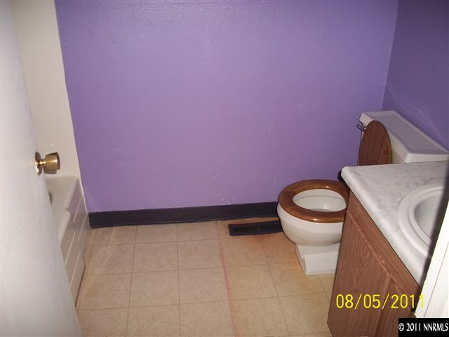 5212 Echo Avenue Reno, NV 89506 - Photo 8 of 13 Photo 8