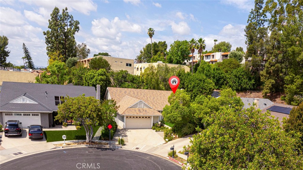 3256 North Frederic Street Burbank, CA 91504 - Photo 42 of 45 a view of a garden