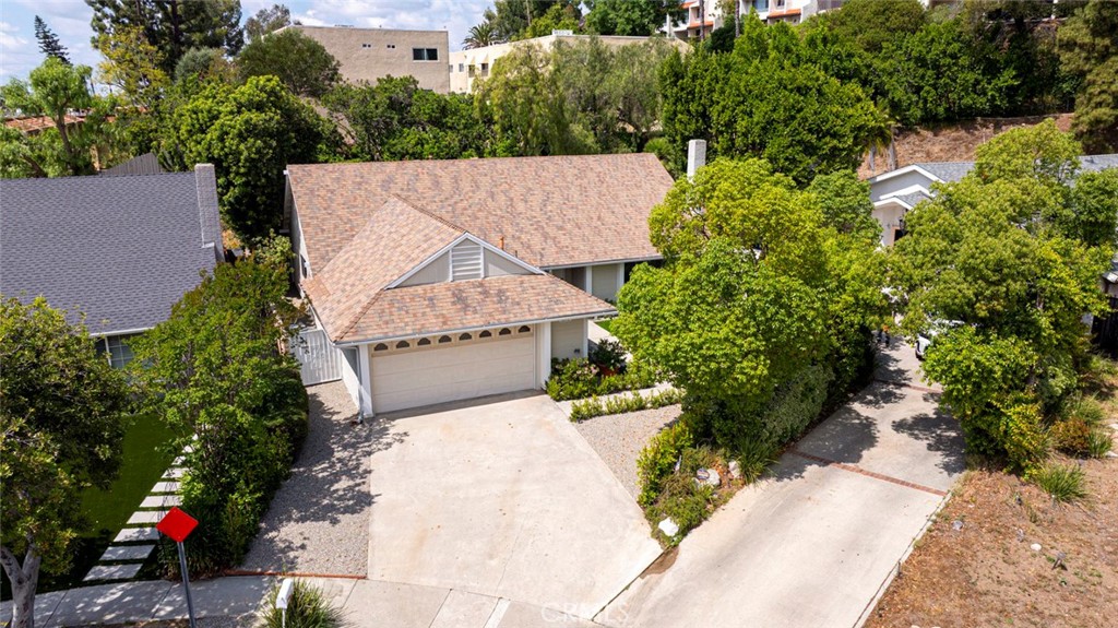 3256 North Frederic Street Burbank, CA 91504 - Photo 43 of 45 an aerial view of a house