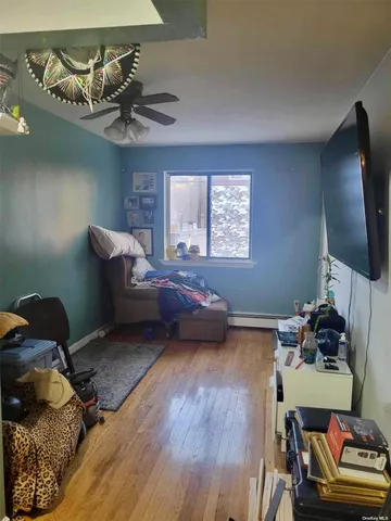 $995,000 | 95-24 42nd Avenue | Elmhurst