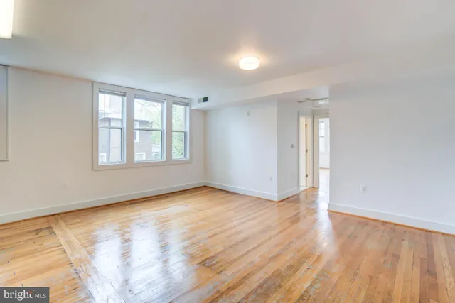 $2,000 | 1575 Spring Place Northwest, Unit 35, Washington, DC 20010