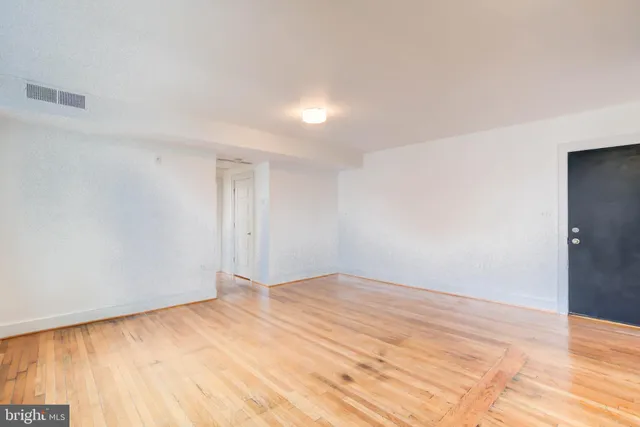 $2,000 | 1575 Spring Place Northwest, Unit 35, Washington, DC 20010