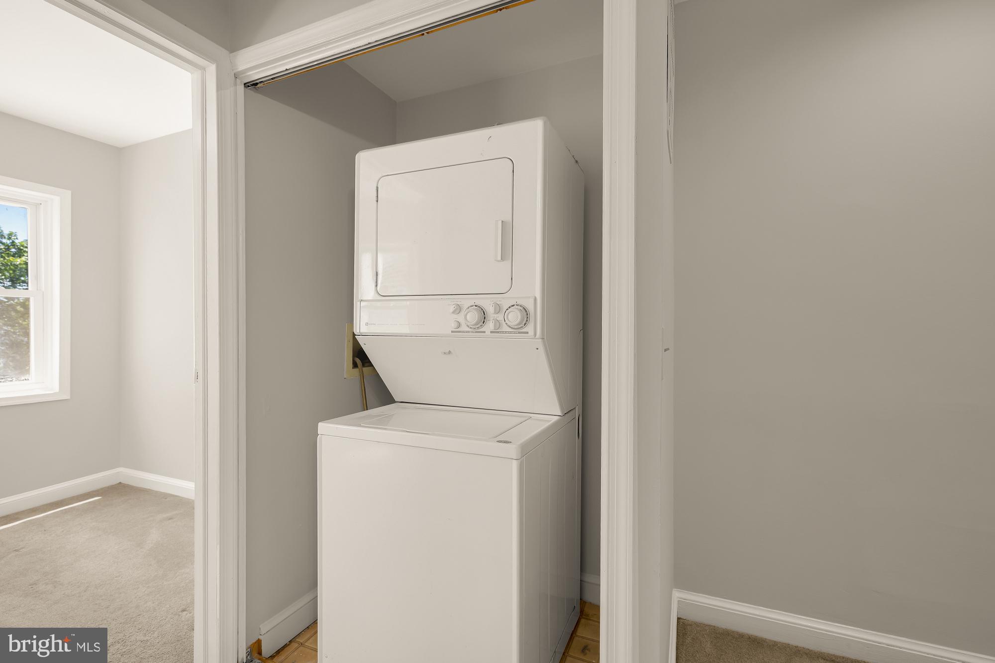 601 L Street Northeast Washington, DC 20002 - Photo 34 of 47 a utility room with dryer and washer