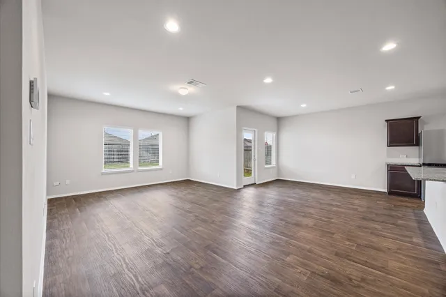 $295,000 | 23522 Wedgewood Cliff Way, Spring, TX 77373