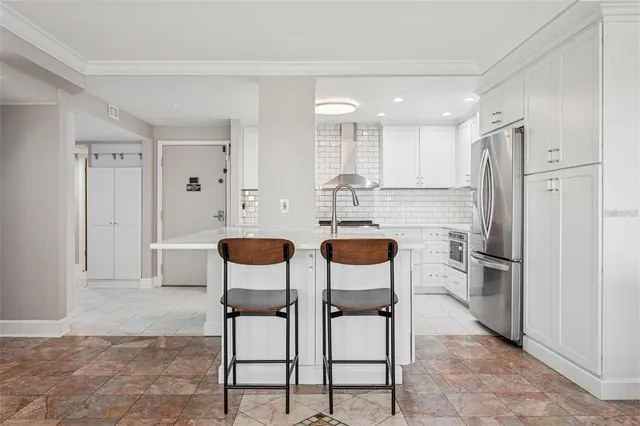 $4,795 | 4141 Bayshore Boulevard, Unit 1204, Tampa, FL 33611